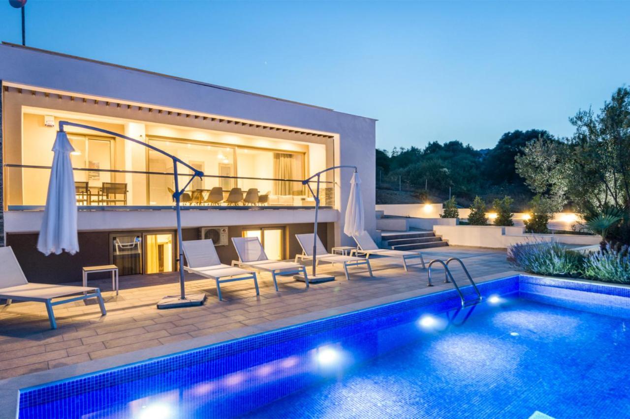 Afisia Villas Sarti Buitenkant foto
