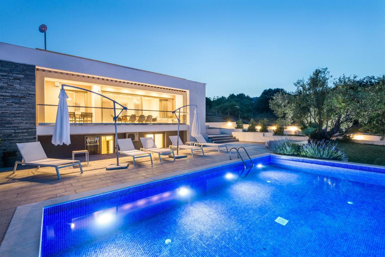 Afisia Villas Sarti Buitenkant foto